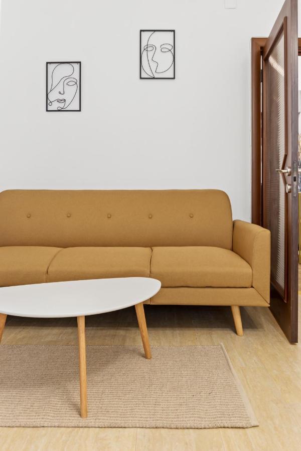Upscale Studio, Walking Distance From The Old Town Bukarest Kültér fotó